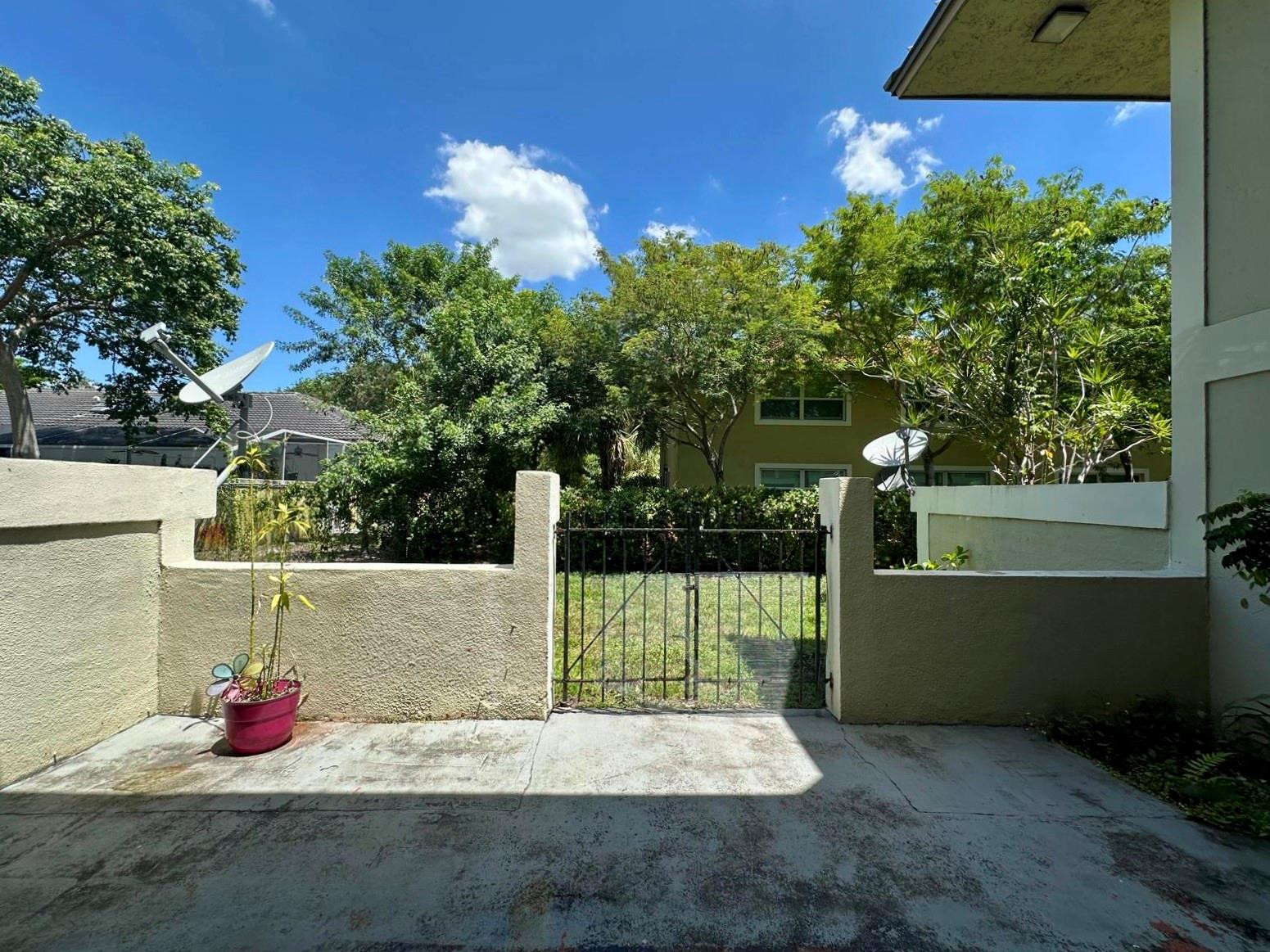 8801 W Sample Rd 9