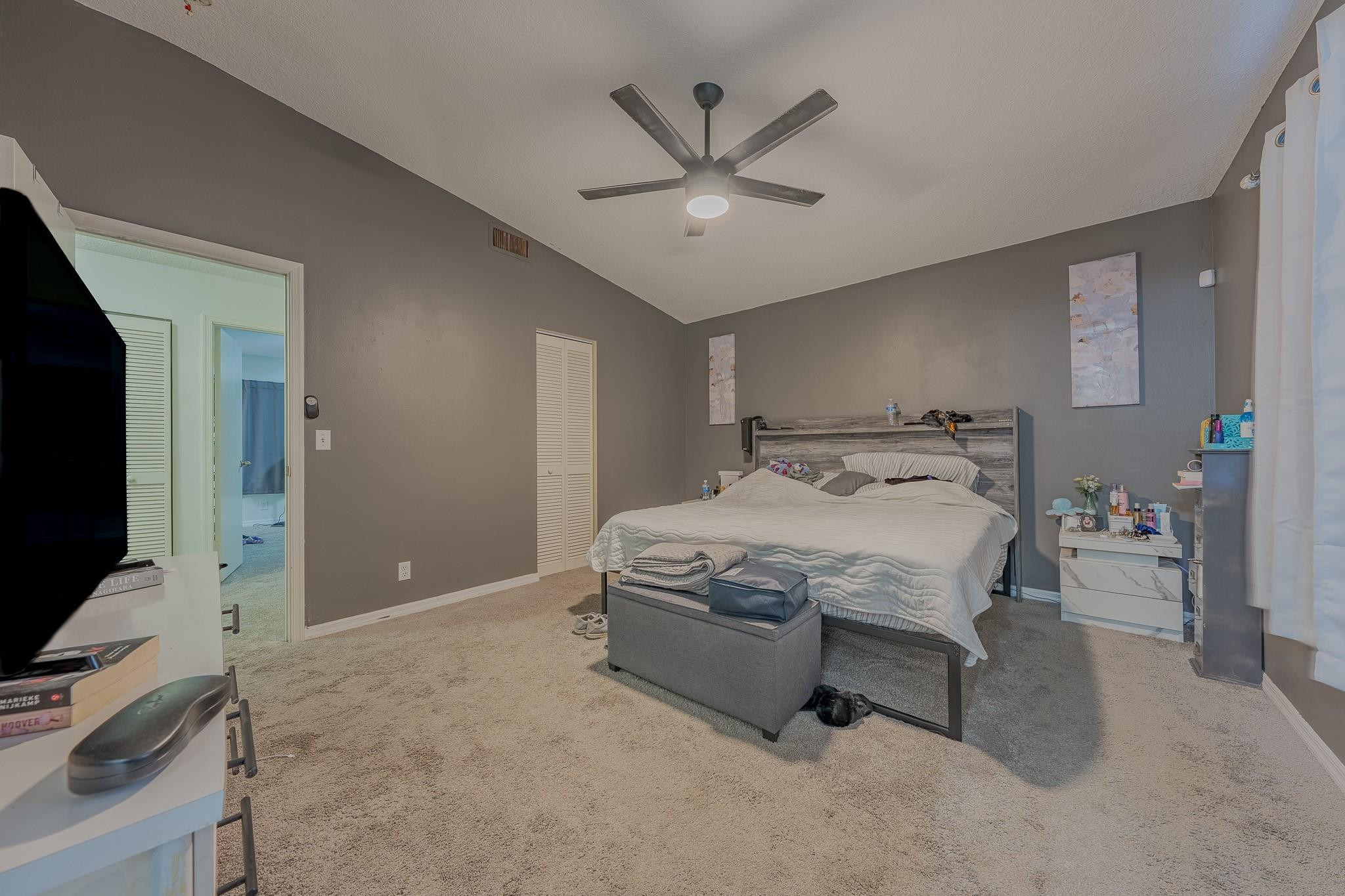 9681 Santa Rosa Dr