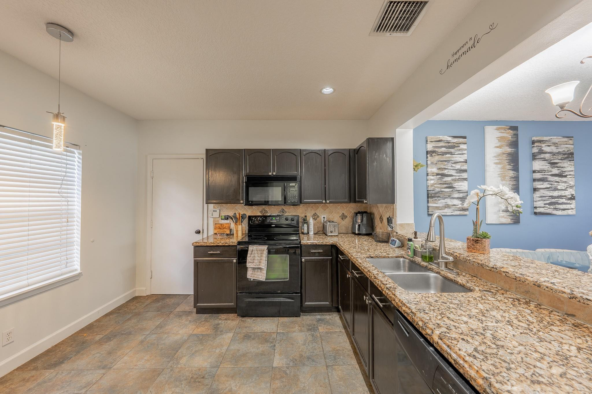 9681 Santa Rosa Dr