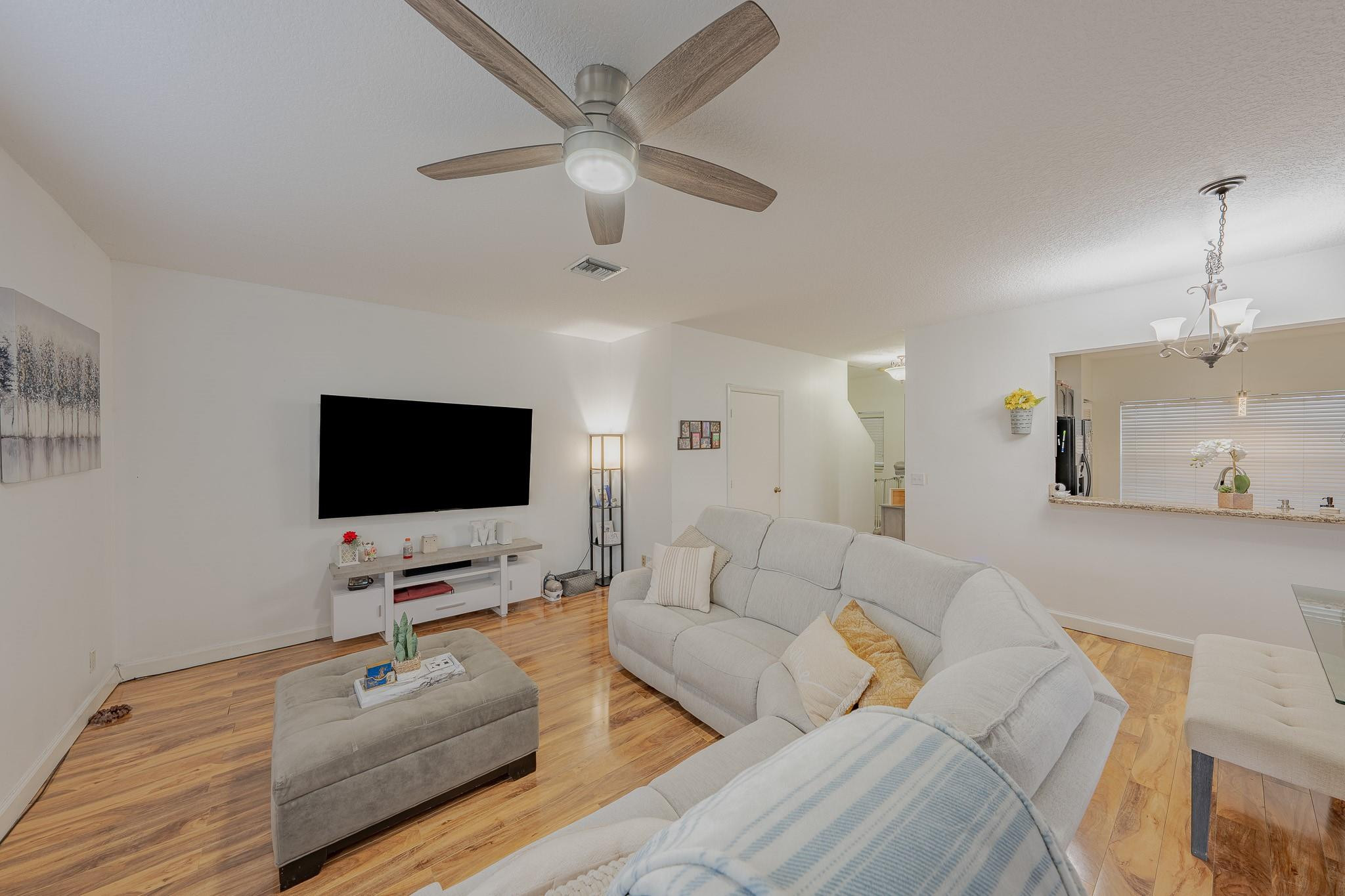9681 Santa Rosa Dr