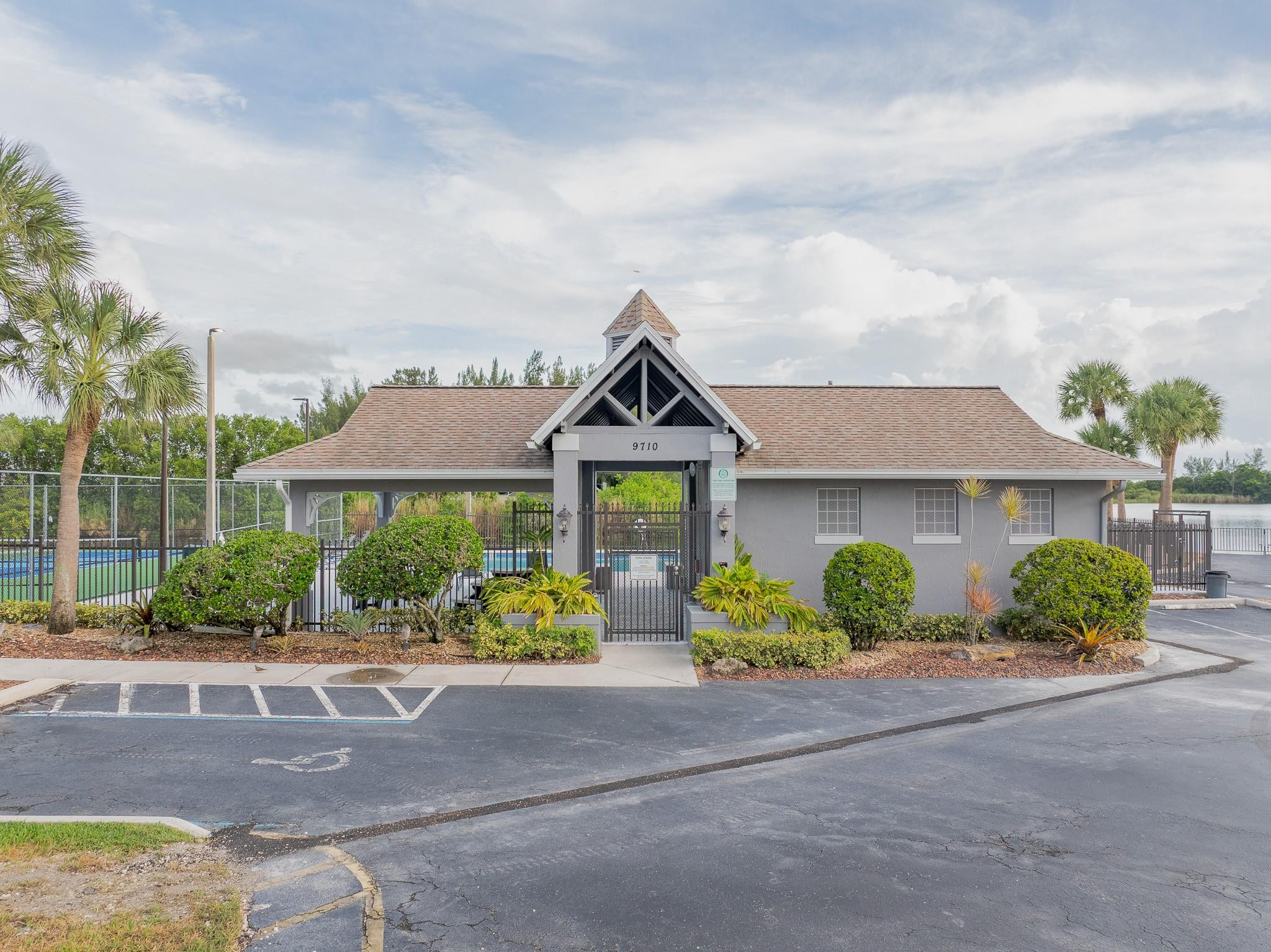 9681 Santa Rosa Dr