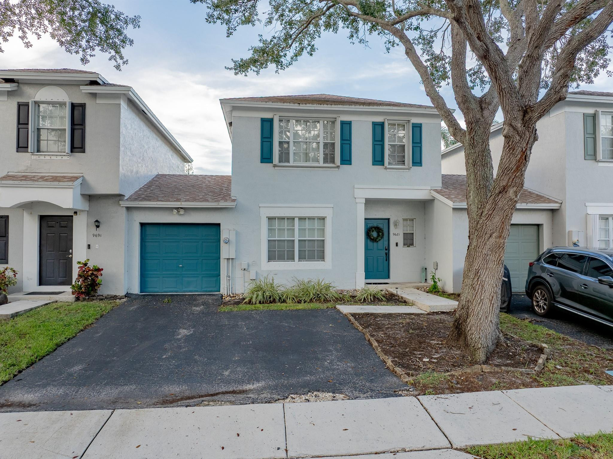9681 Santa Rosa Dr