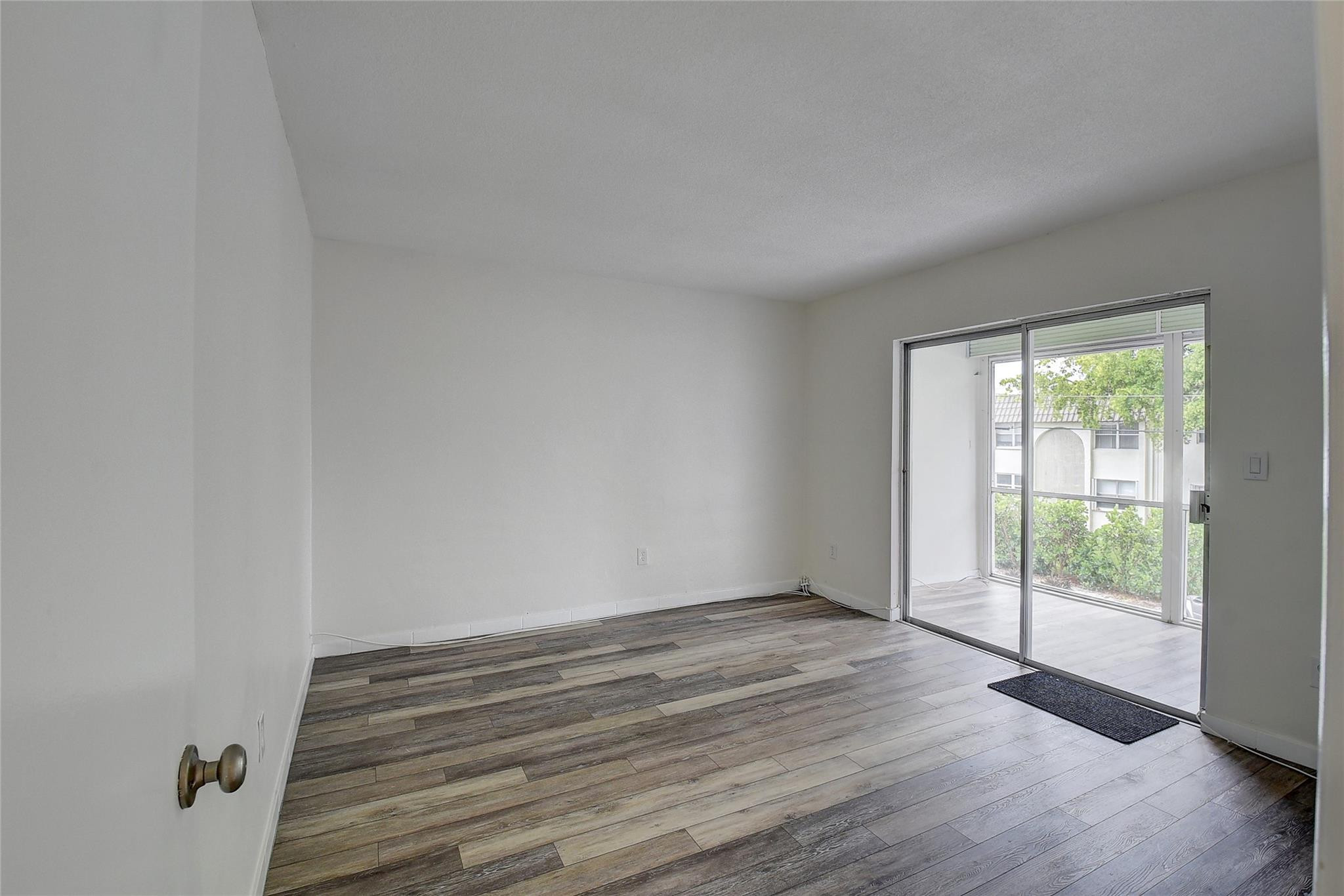 30 SE 13th St B2