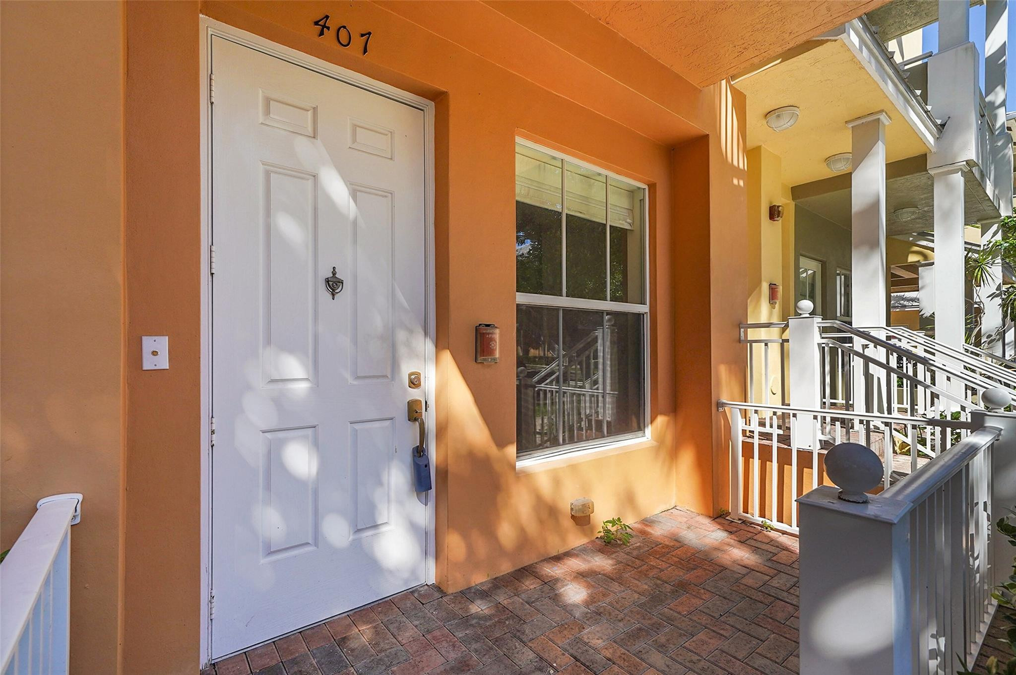 407 SW 13th Ter 407