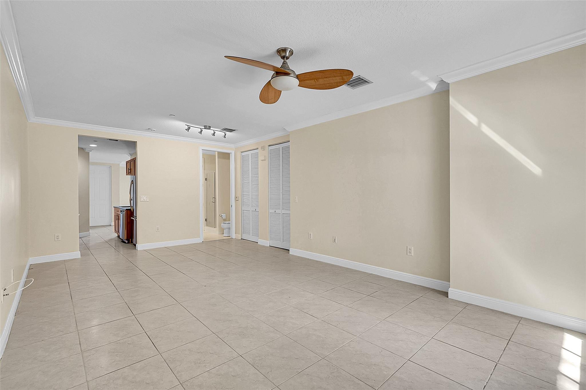 407 SW 13th Ter 407