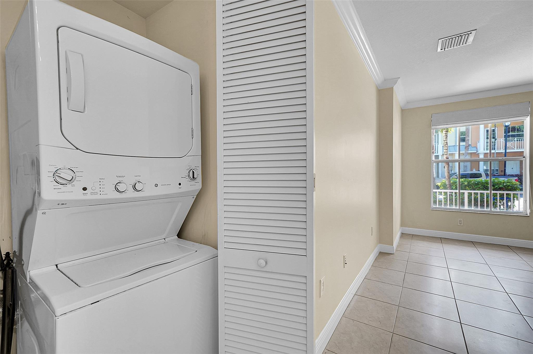 407 SW 13th Ter 407