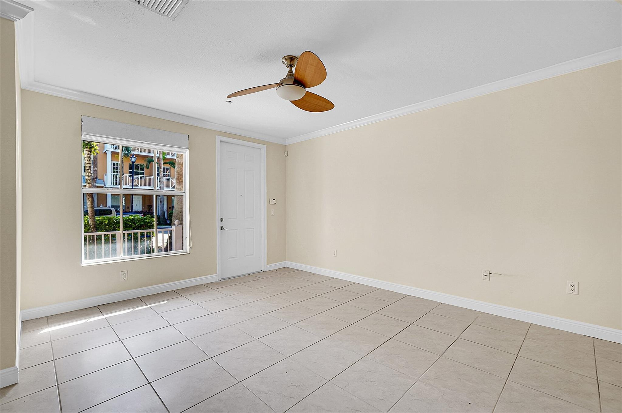 407 SW 13th Ter 407