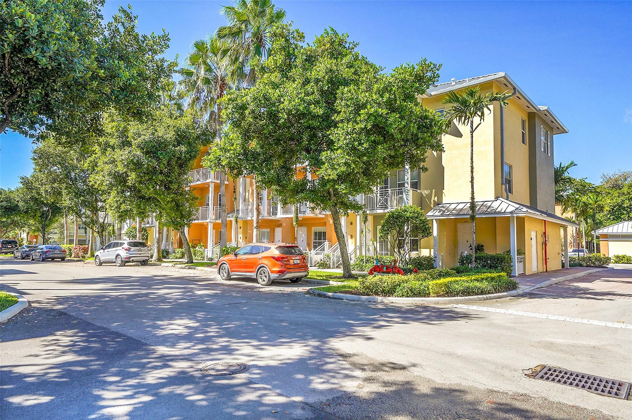 407 SW 13th Ter 407