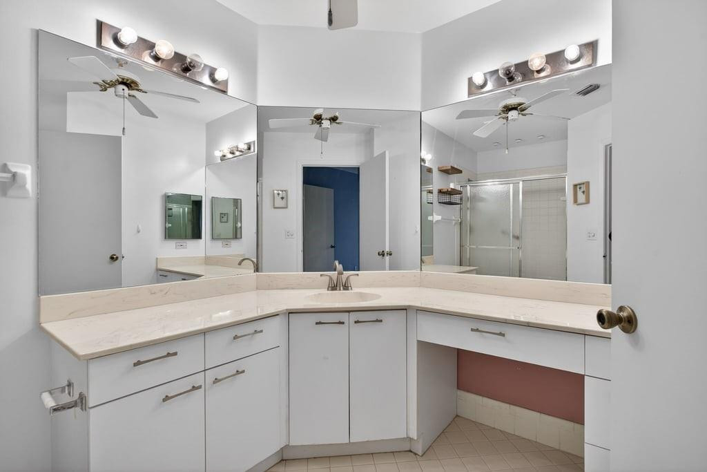 4250 NW 30th St 357