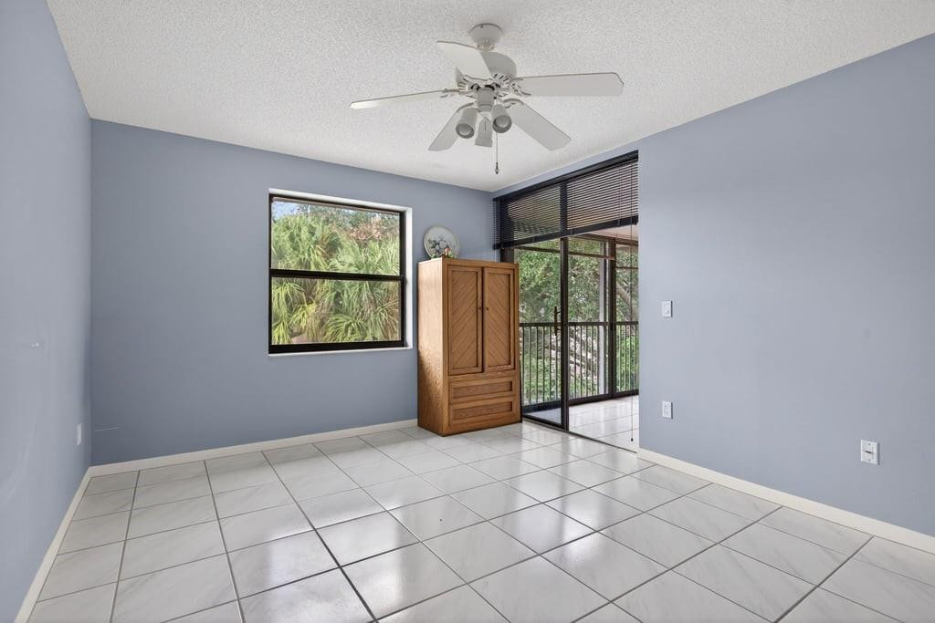 4250 NW 30th St 357