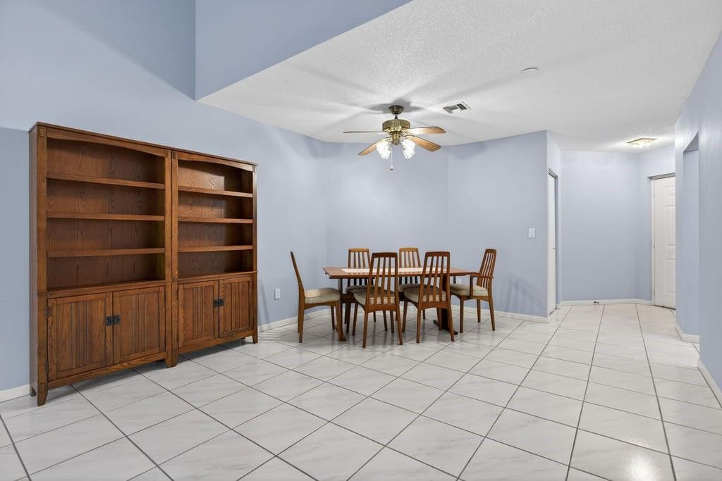 4250 NW 30th St 357
