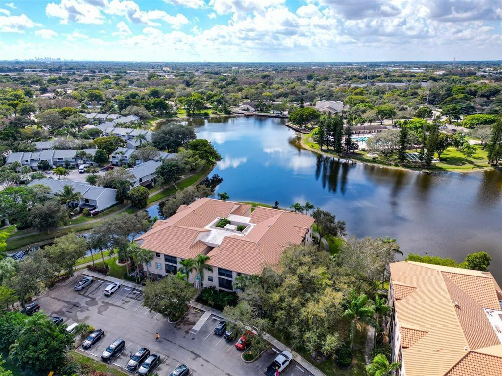4250 NW 30th St 357