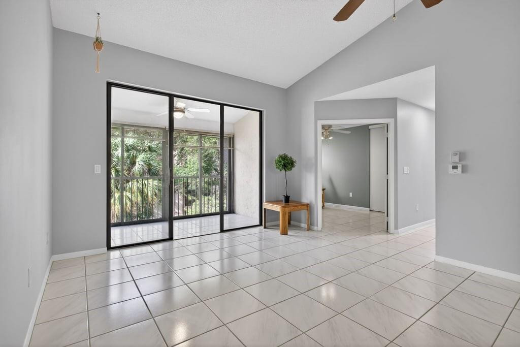 4250 NW 30th St 357