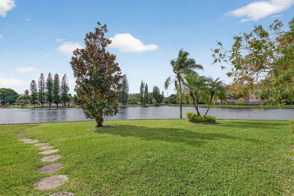 4250 NW 30th St 357