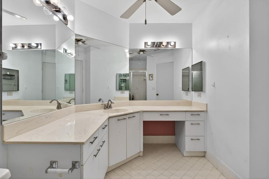 4250 NW 30th St 357