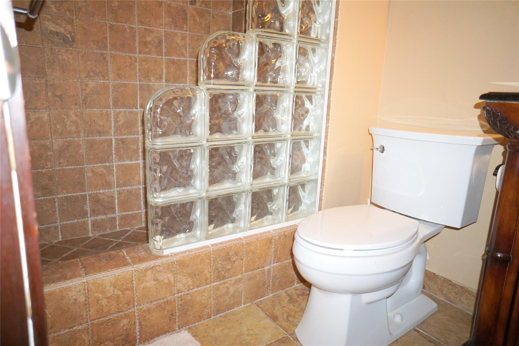 525 N Ocean Blvd 1025