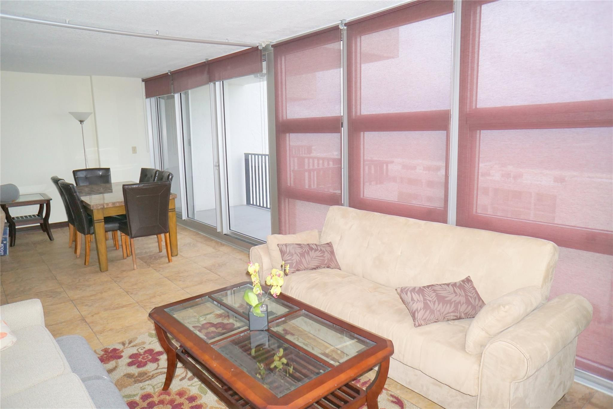 525 N Ocean Blvd 1025