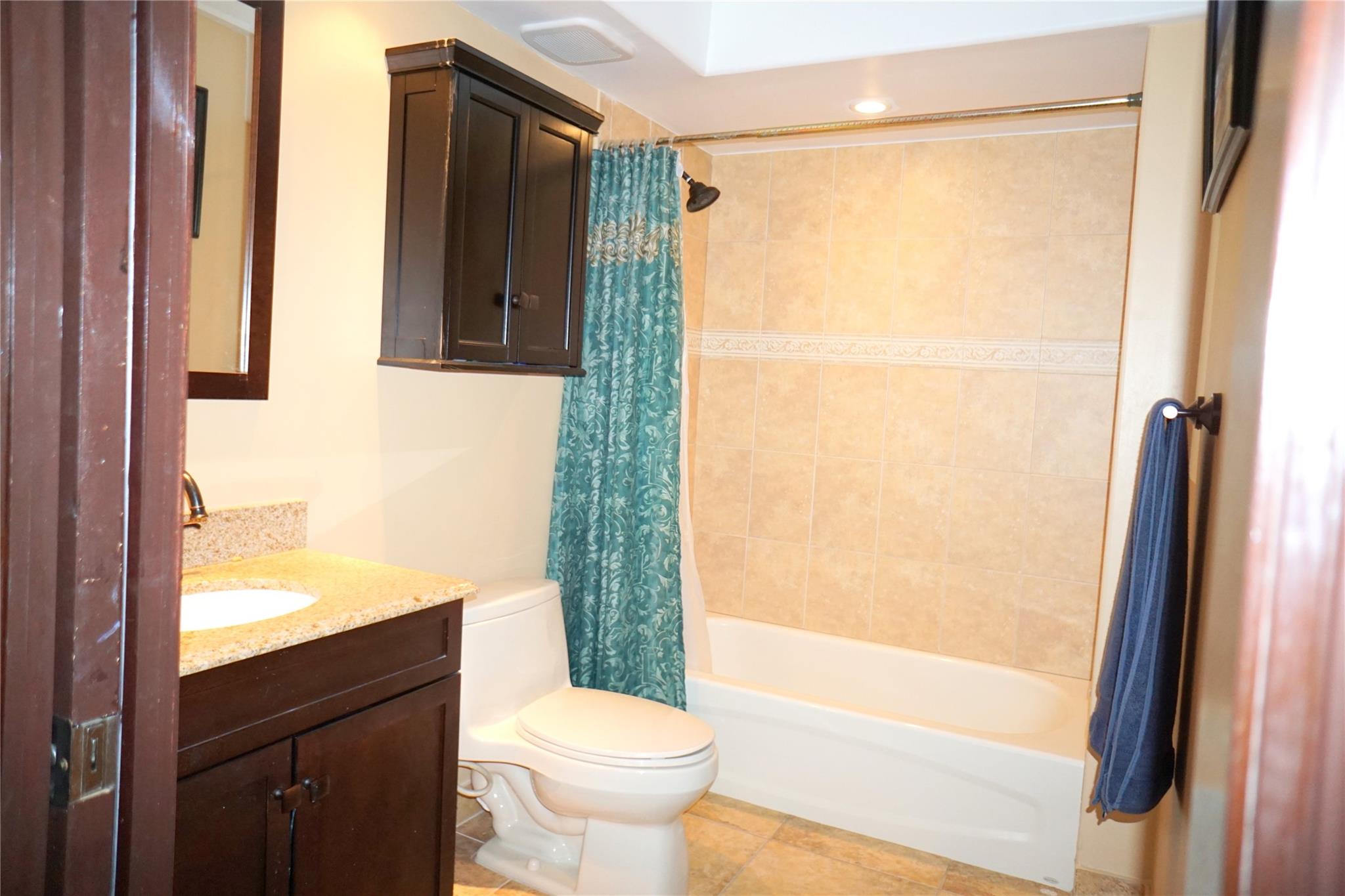 525 N Ocean Blvd 1025