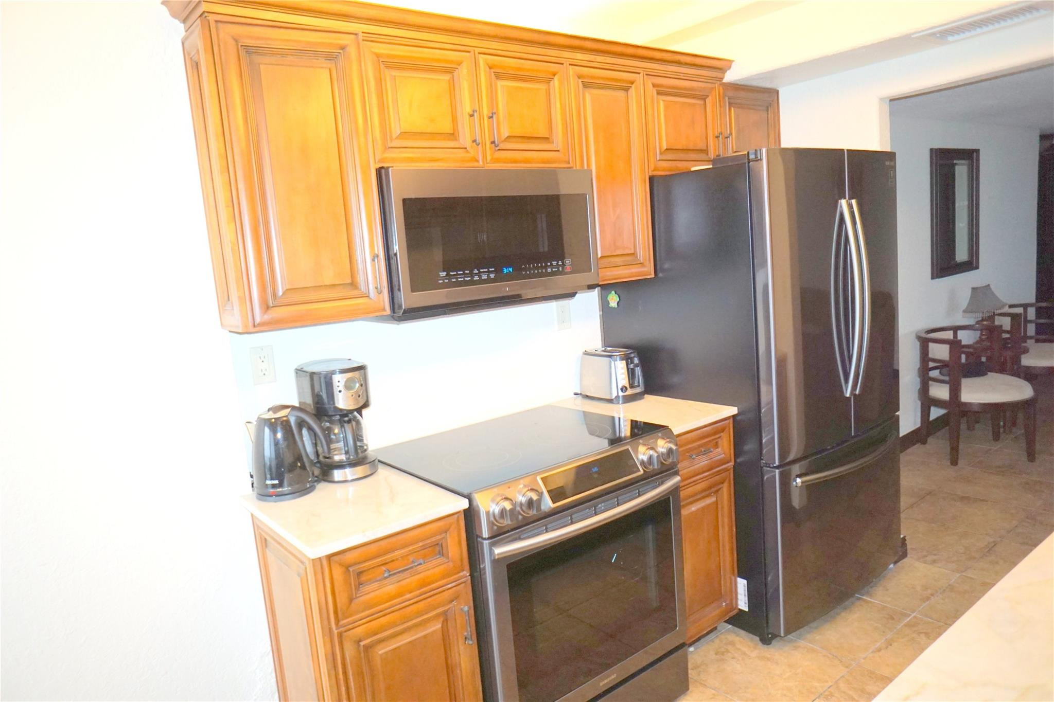 525 N Ocean Blvd 1025