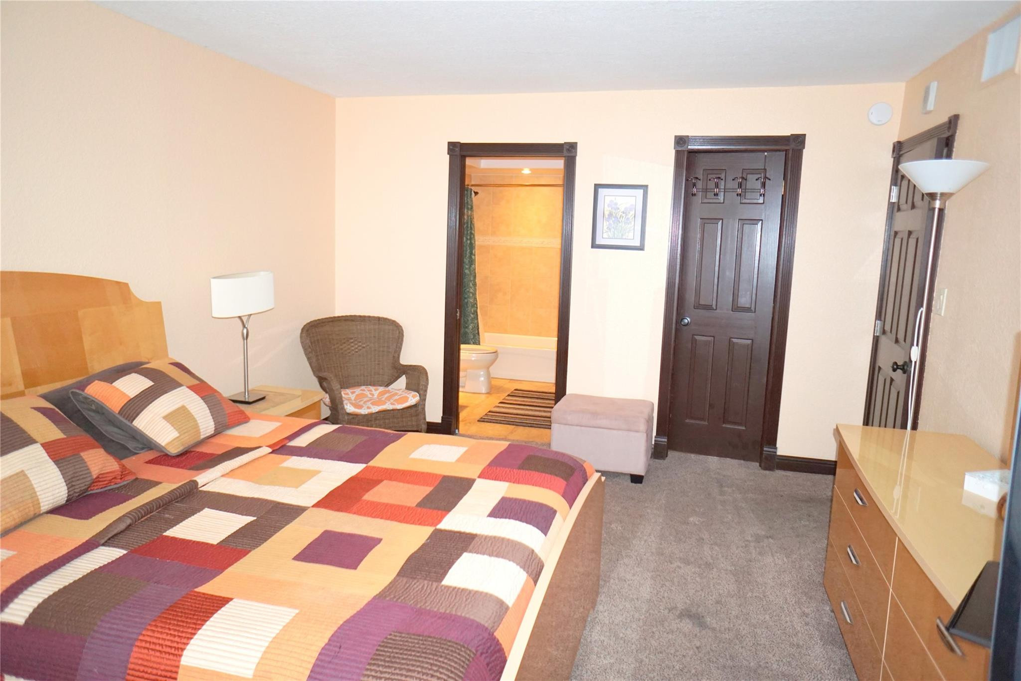 525 N Ocean Blvd 1025