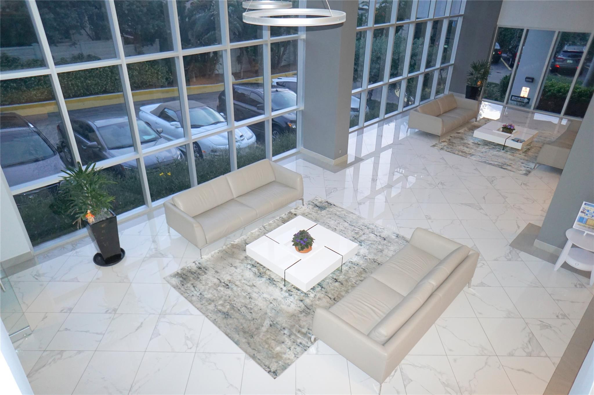 525 N Ocean Blvd 1025