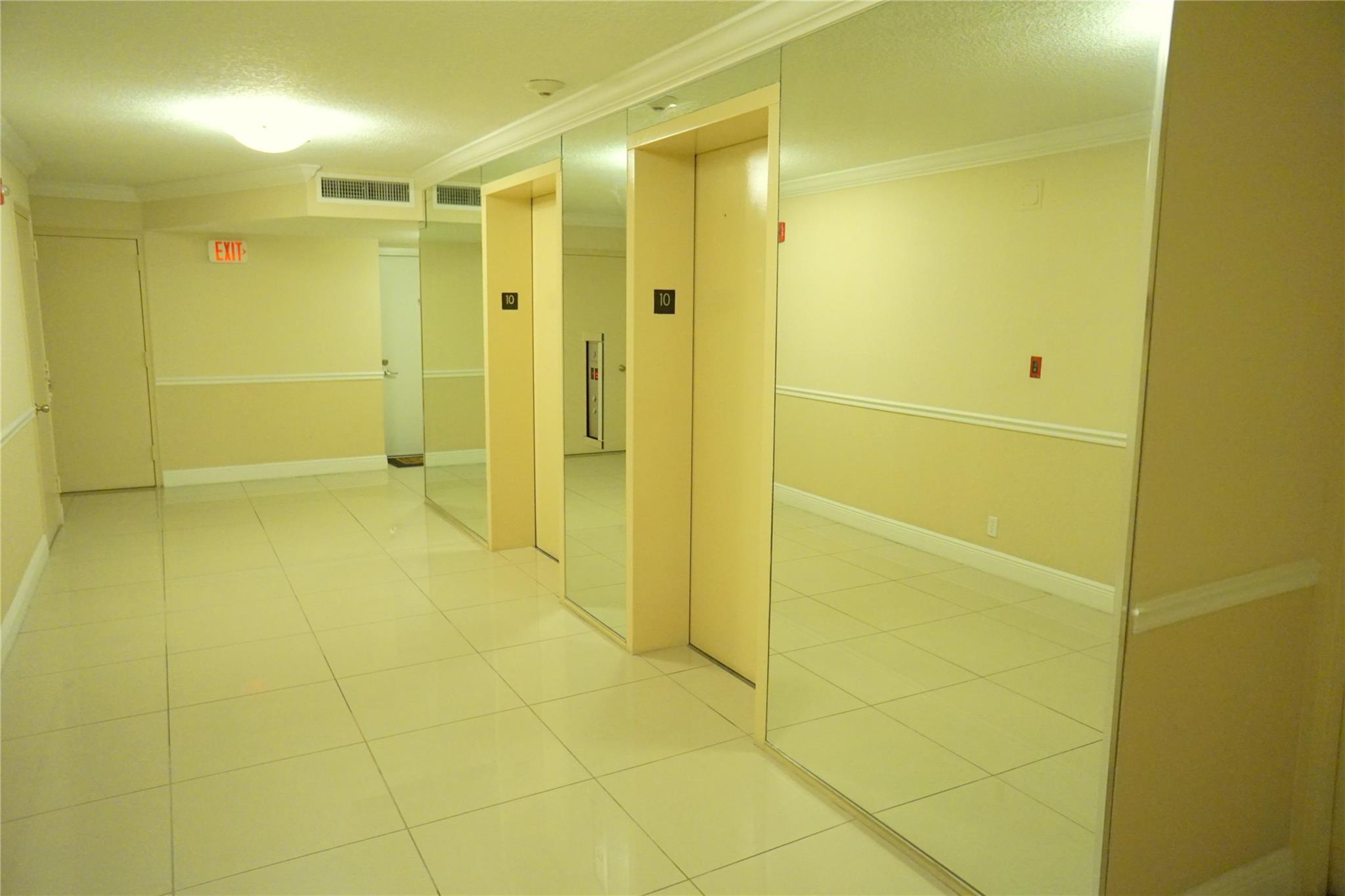 525 N Ocean Blvd 1025