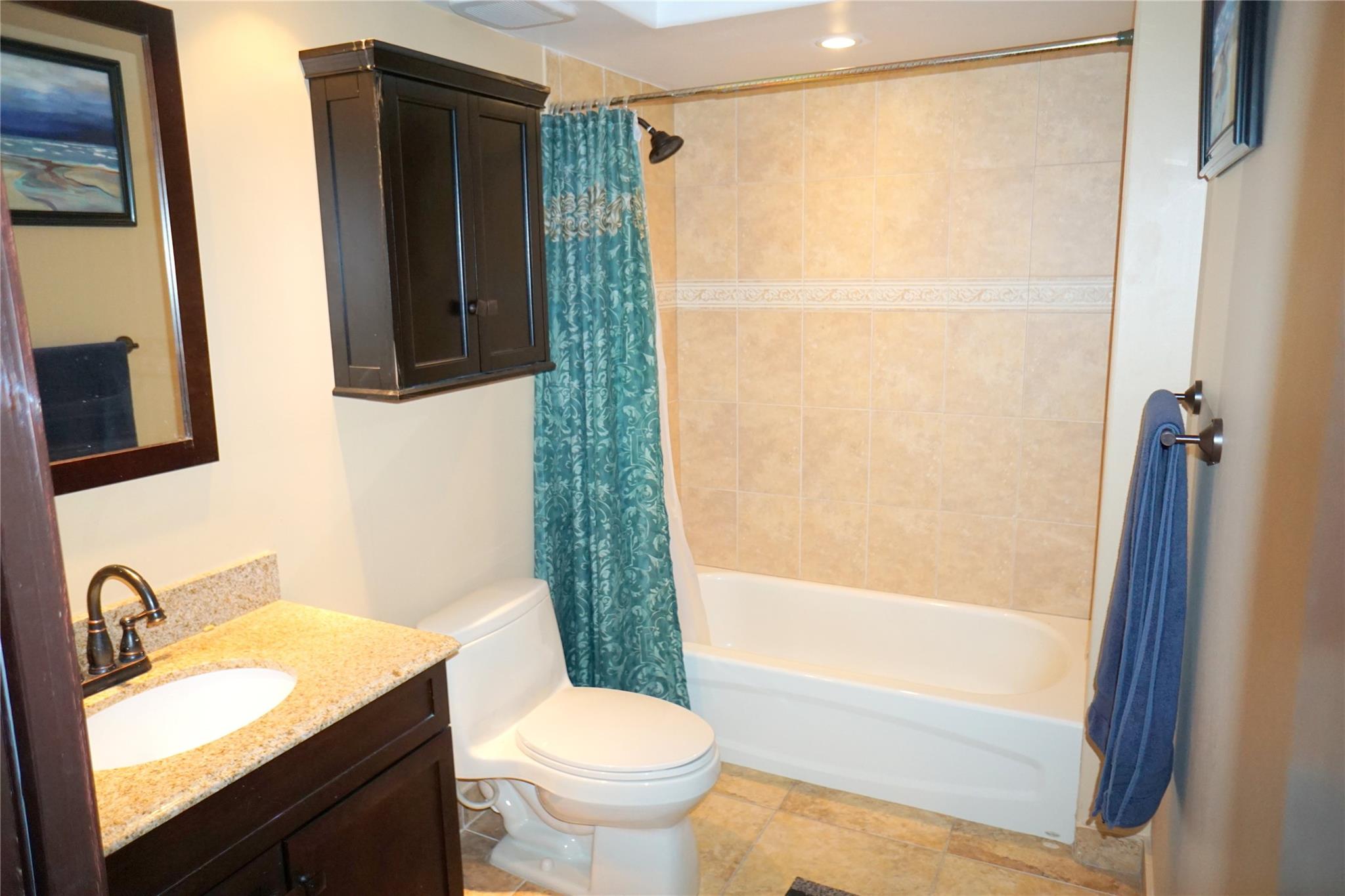 525 N Ocean Blvd 1025