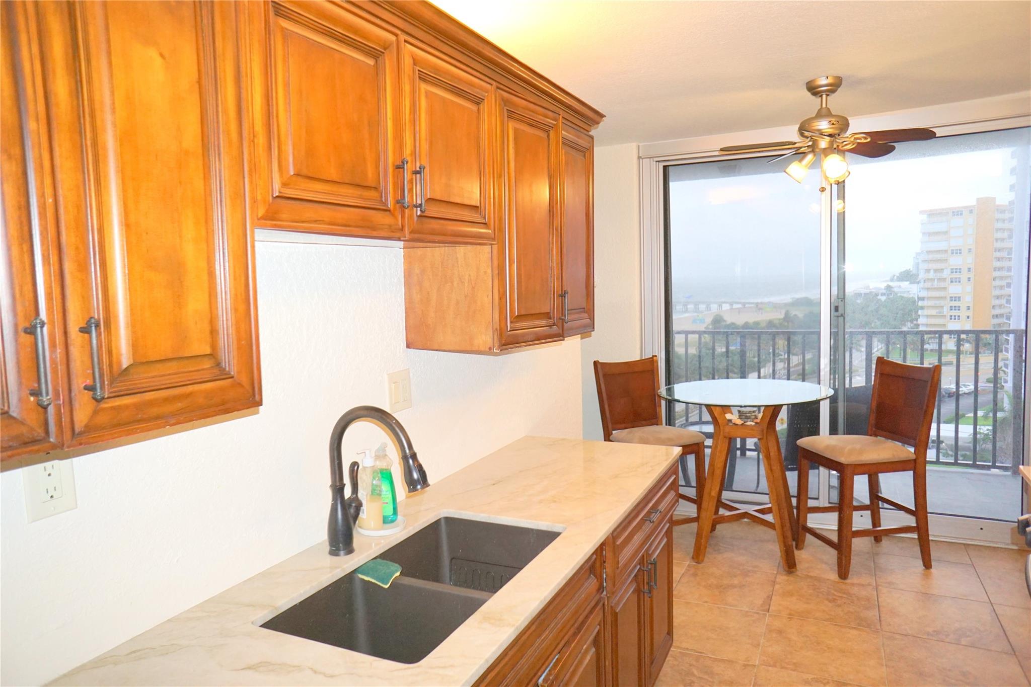 525 N Ocean Blvd 1025