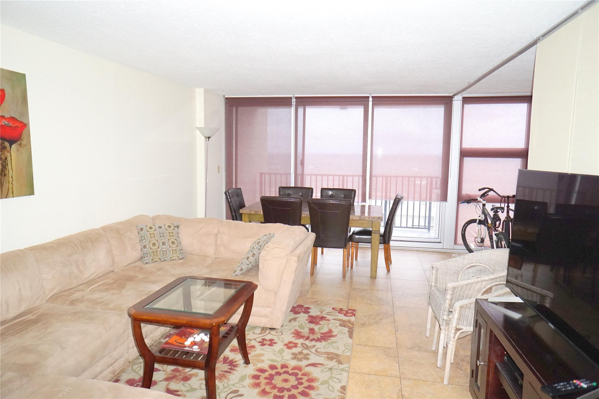 525 N Ocean Blvd 1025