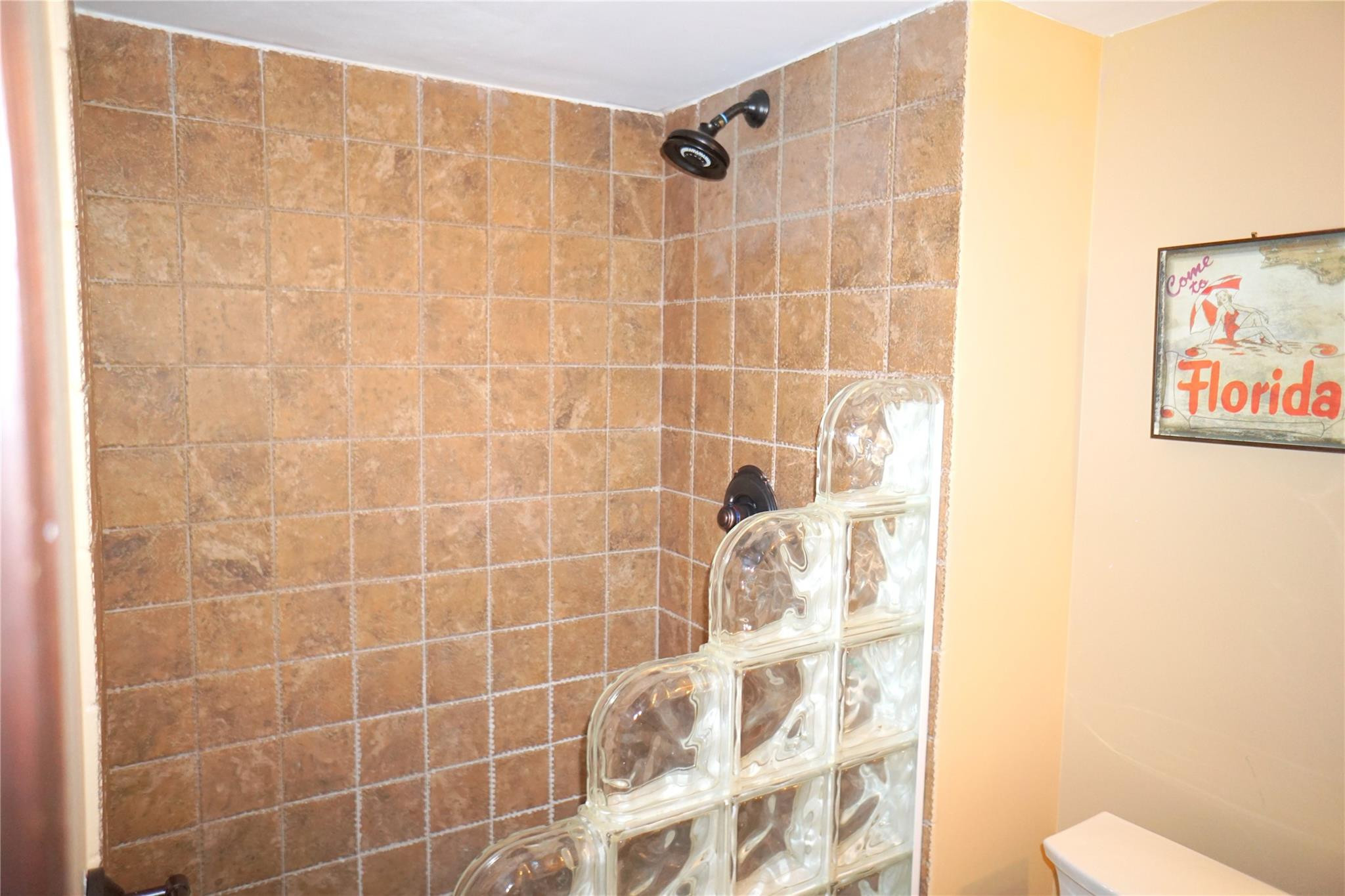 525 N Ocean Blvd 1025