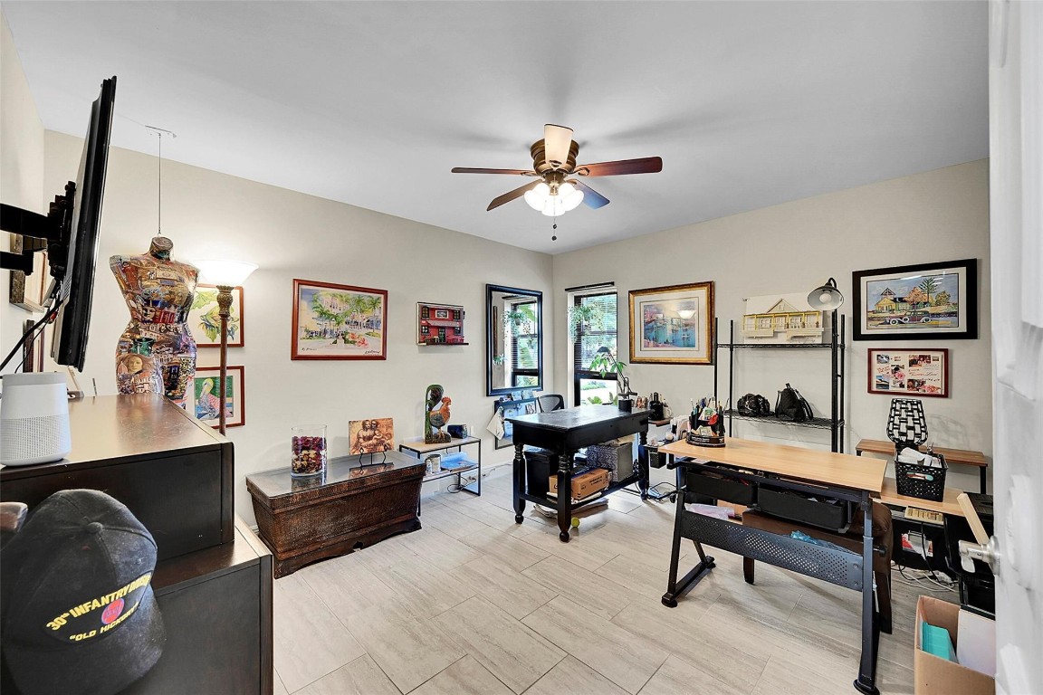 9713 N New River Canal Rd 301