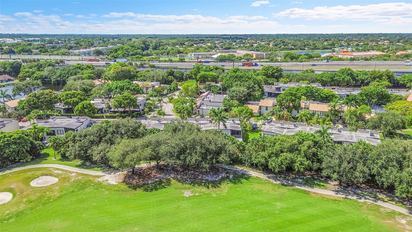 9713 N New River Canal Rd 301