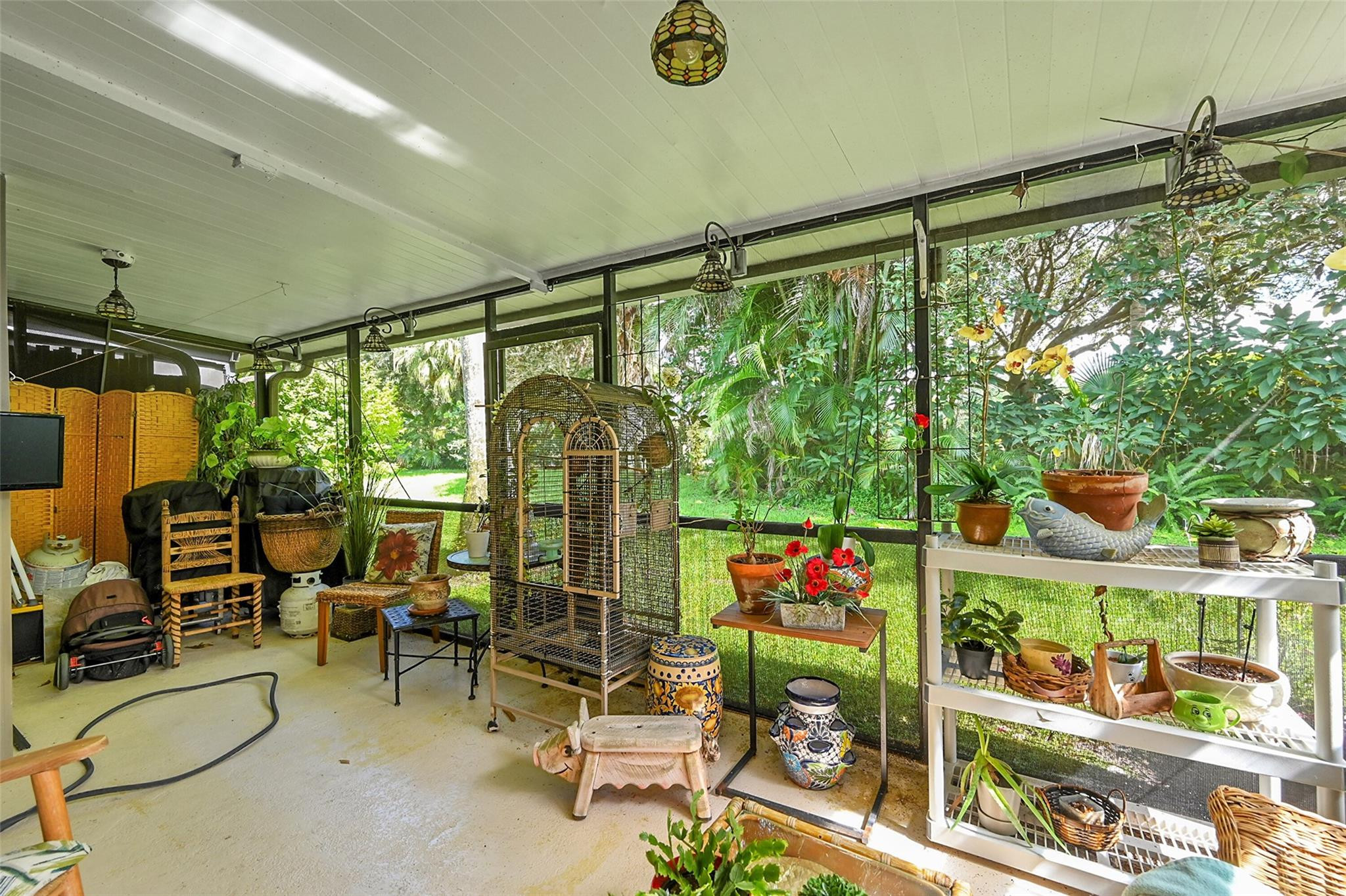 9713 N New River Canal Rd 301