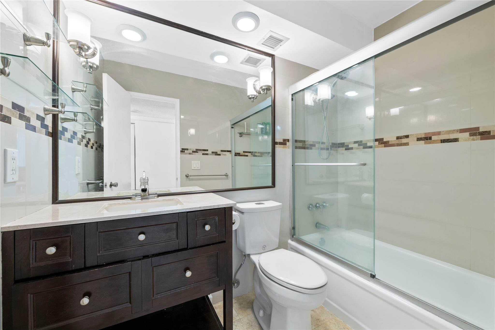 2801 NE 183rd St 1502W