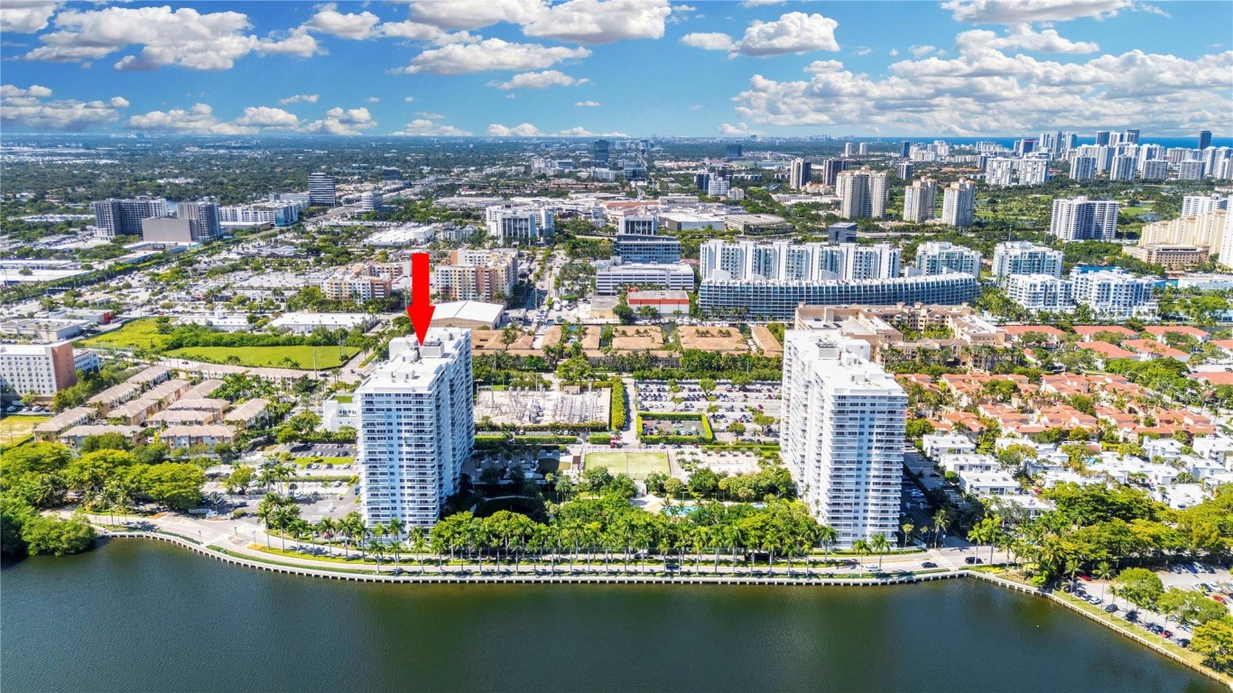 2801 NE 183rd St 1502W