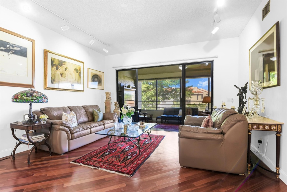 7535 La Paz Blvd 301