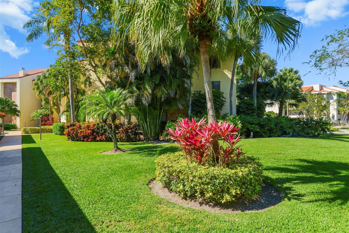 7535 La Paz Blvd 301