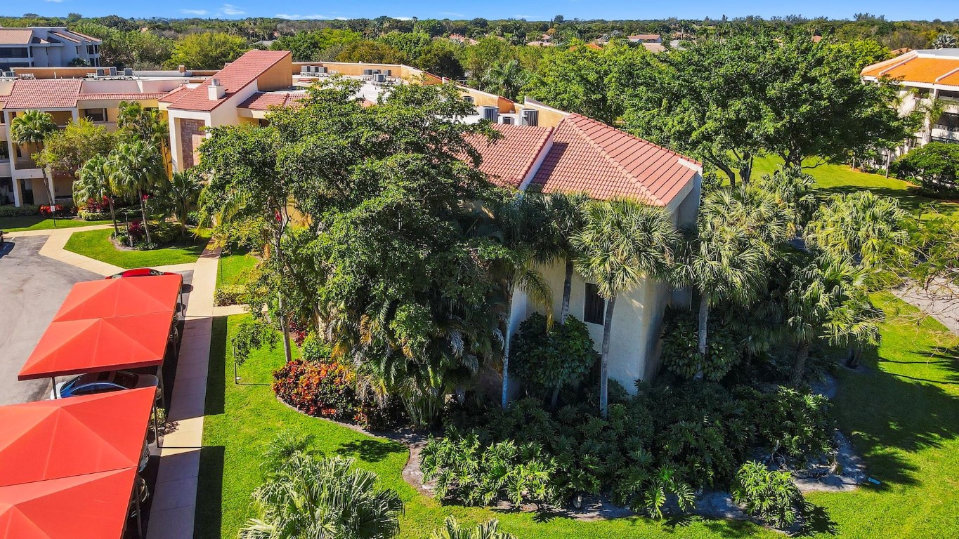 7535 La Paz Blvd 301