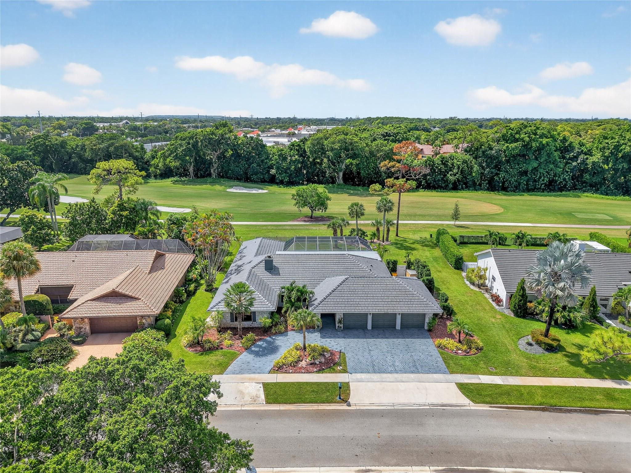 10182 Boca Woods Ln