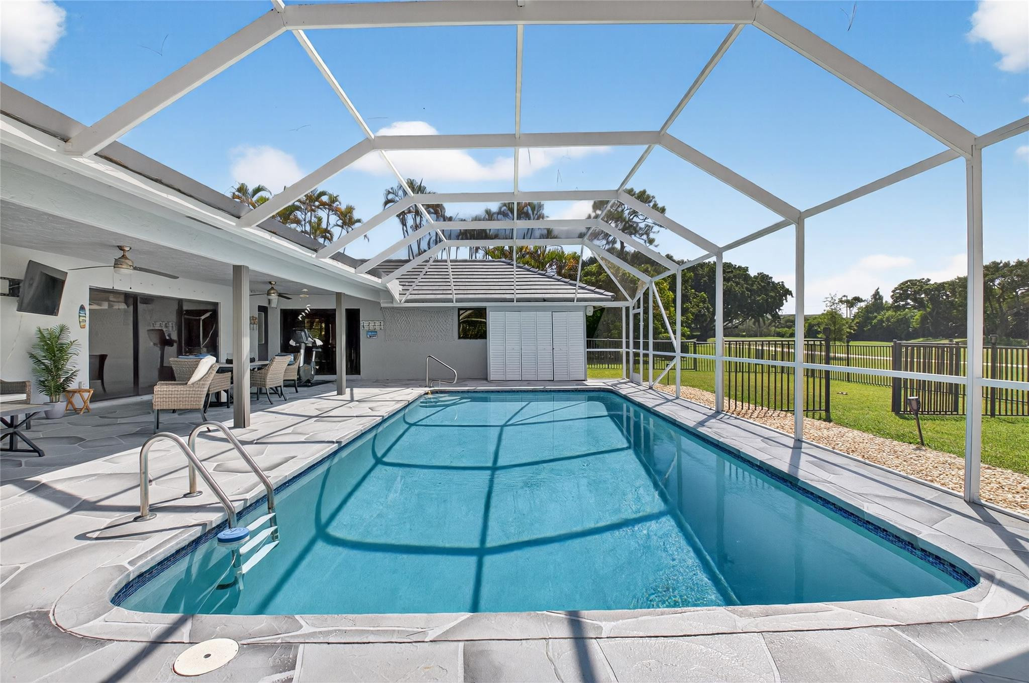 10182 Boca Woods Ln