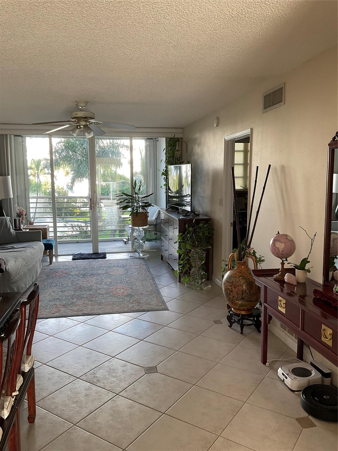 2731 NE 14th Street Cswy 307