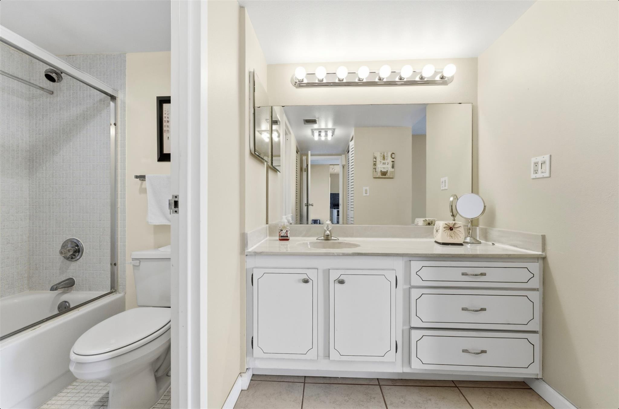 3675 N Country Club Dr 602