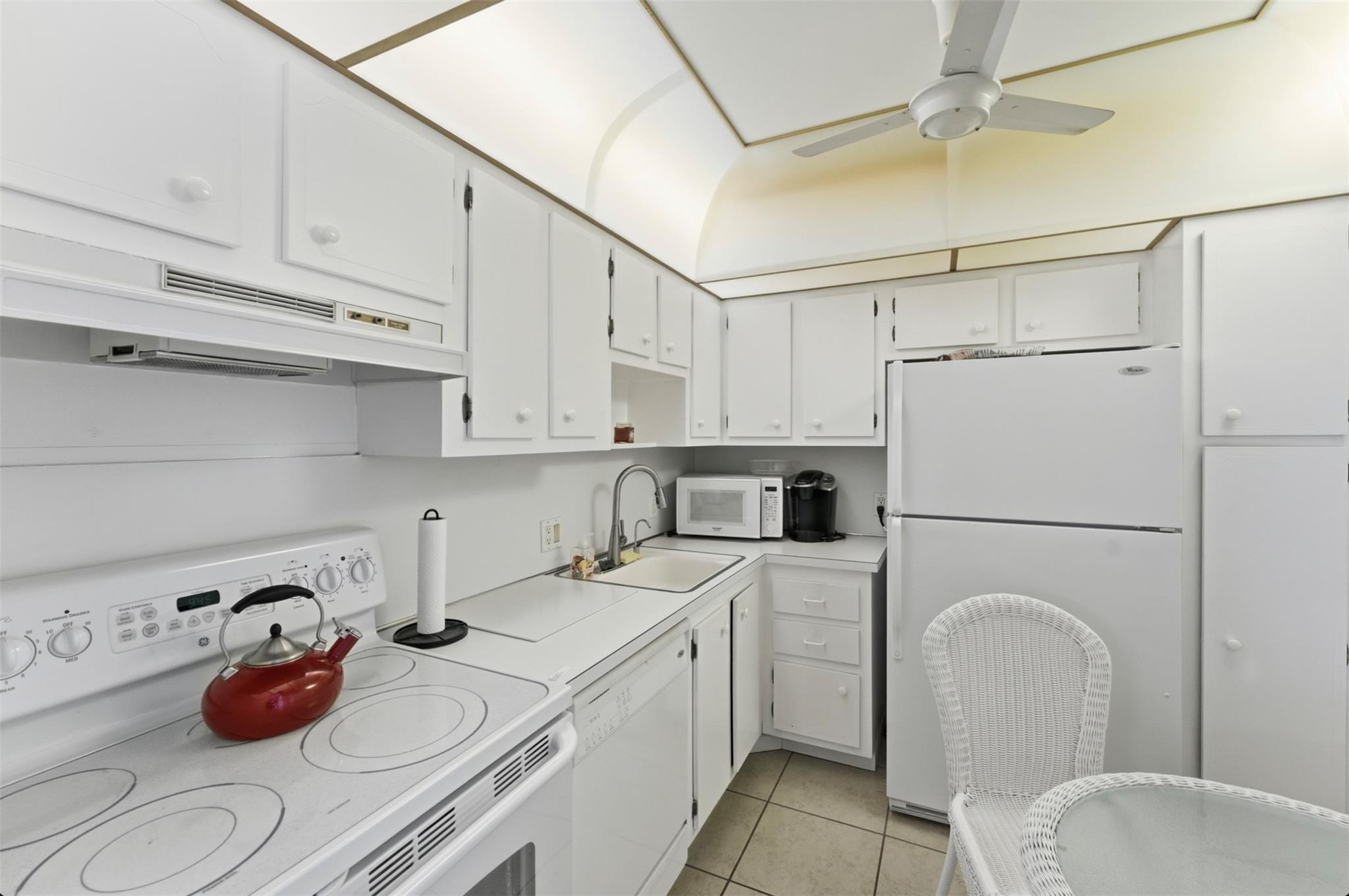3675 N Country Club Dr 602