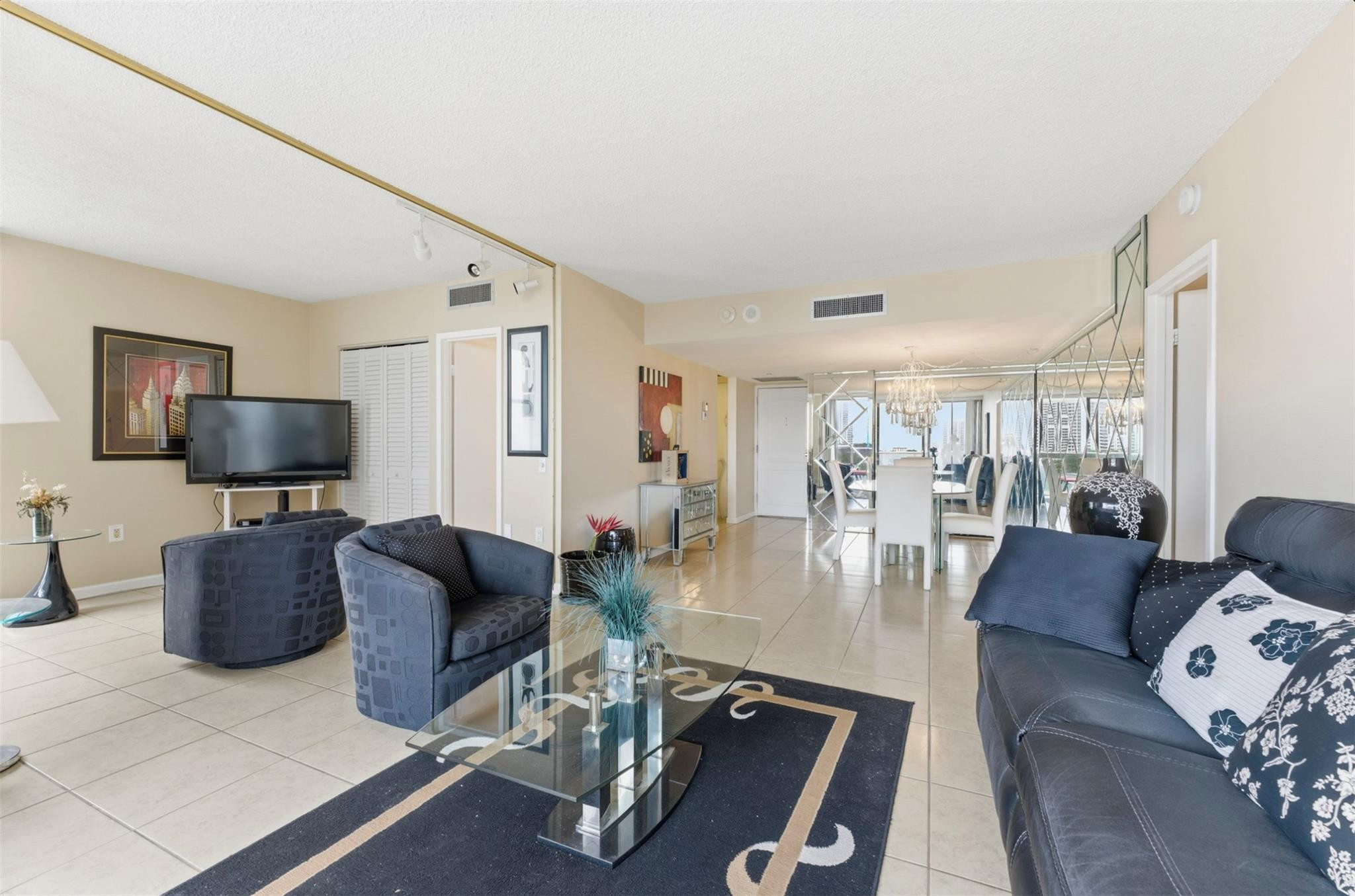 3675 N Country Club Dr 602