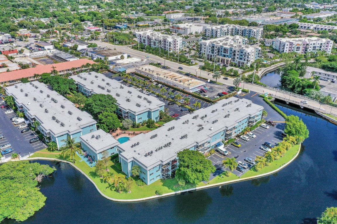 3000 NE 5th Ter 109-A