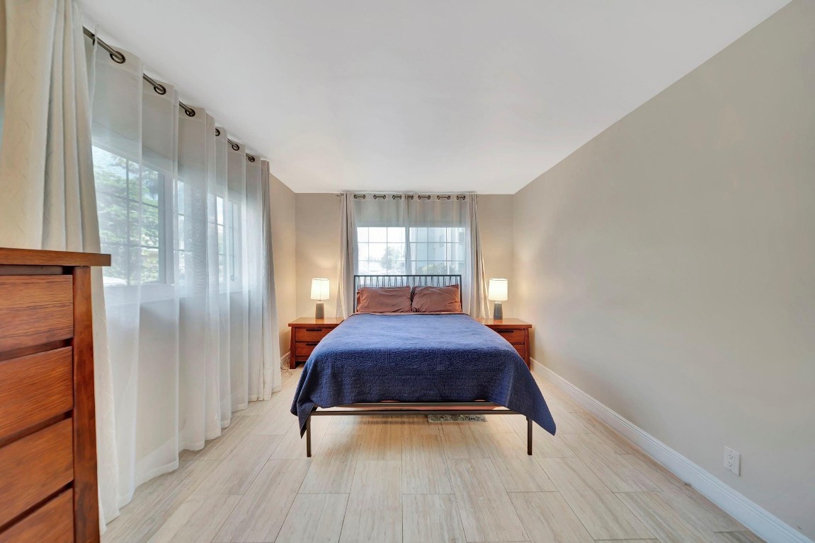 3000 NE 5th Ter 109-A