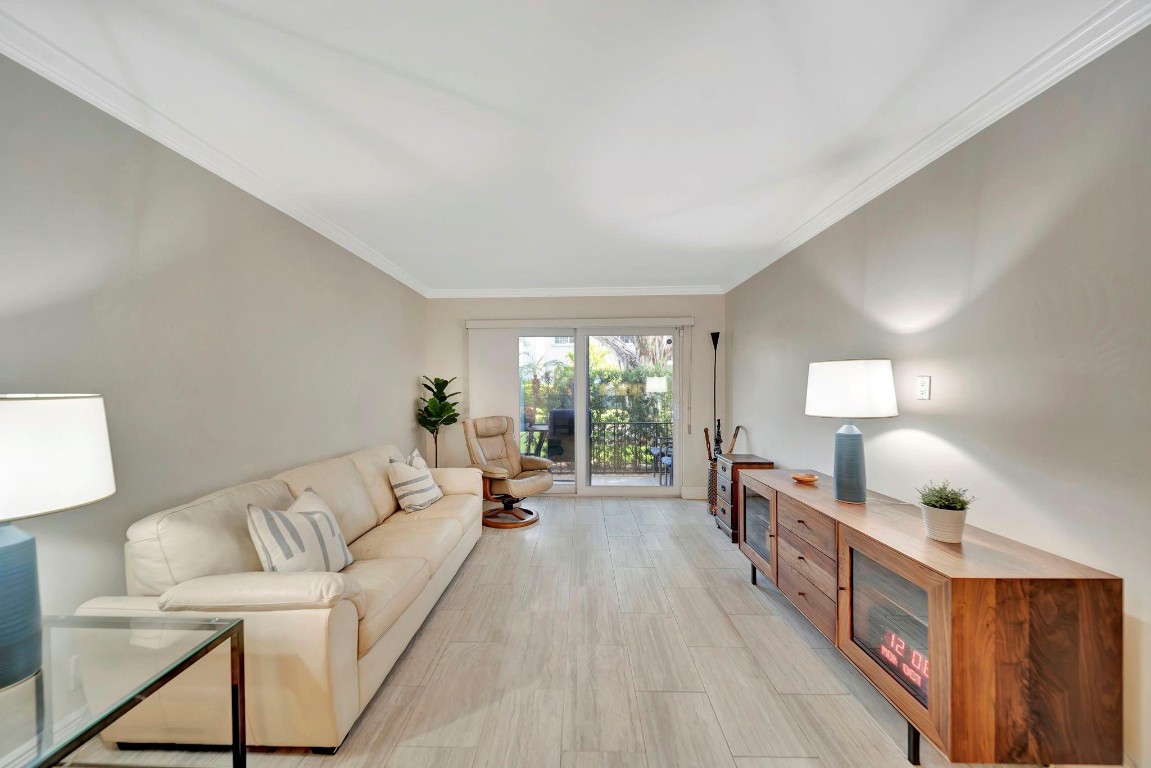 3000 NE 5th Ter 109-A