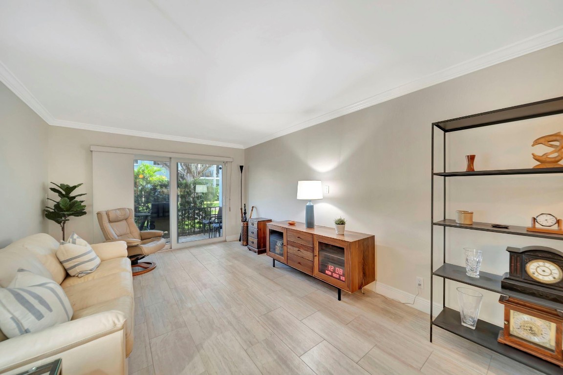 3000 NE 5th Ter 109-A