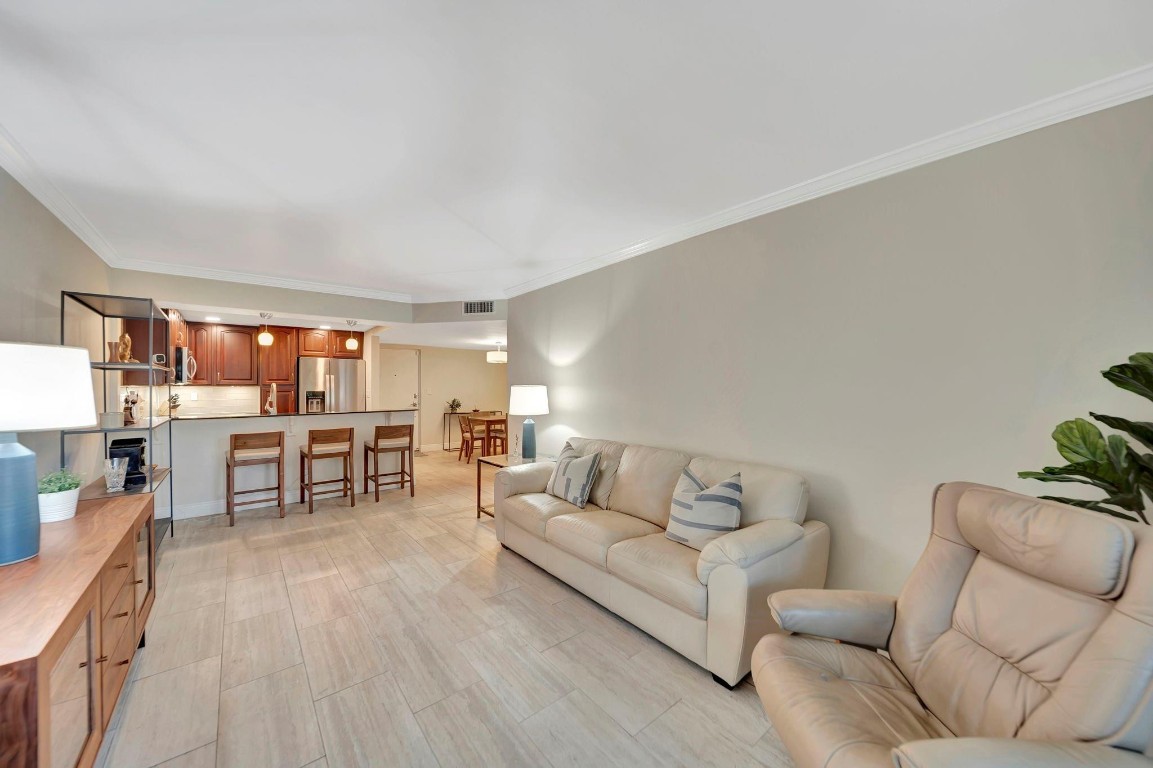 3000 NE 5th Ter 109-A