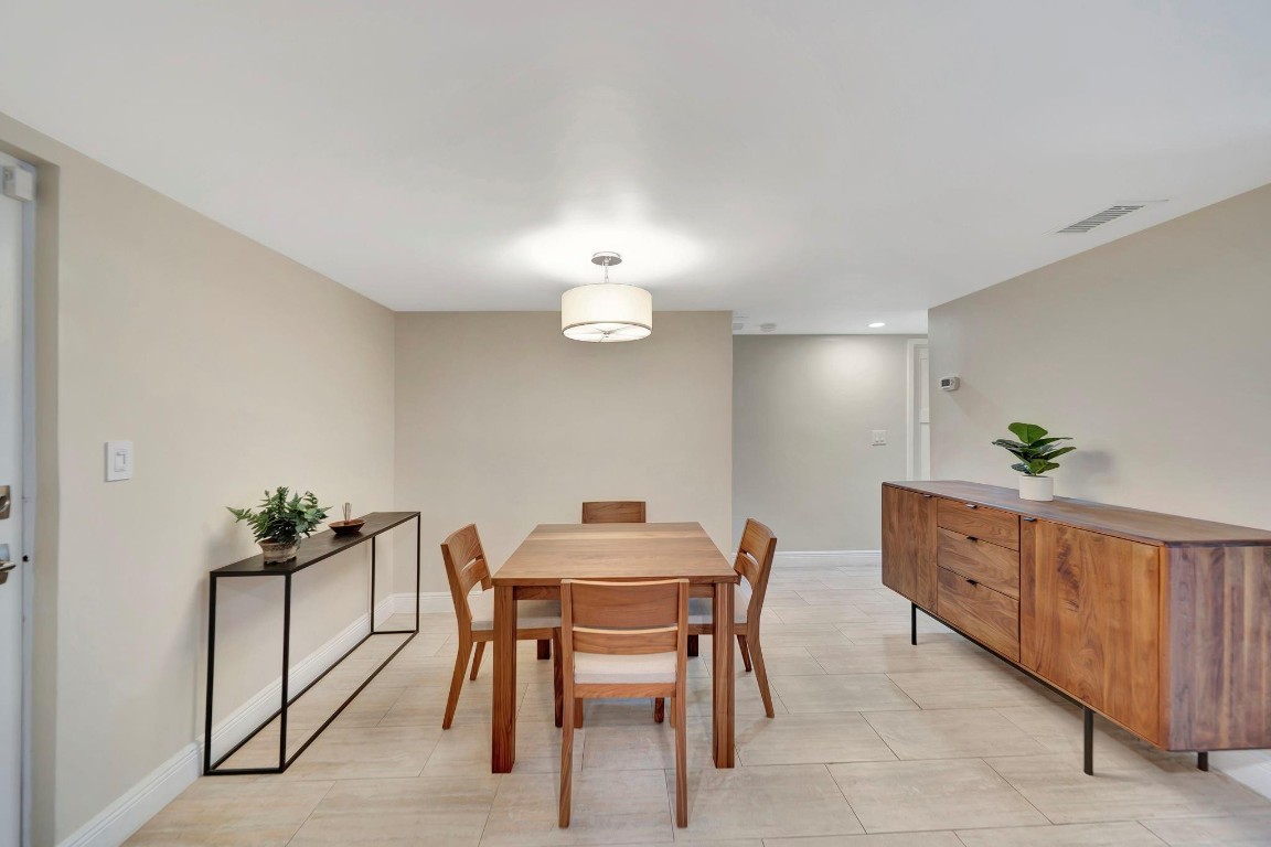 3000 NE 5th Ter 109-A